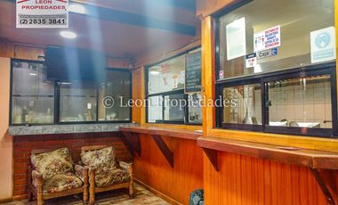 Leon Propiedades vende gran casa en Curacavi.