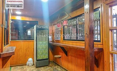 Leon Propiedades vende gran casa en Curacavi.