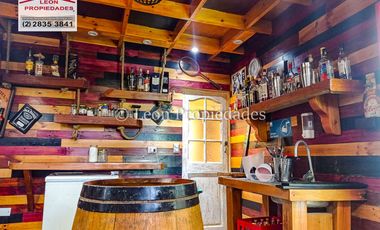 Leon Propiedades vende gran casa en Curacavi.