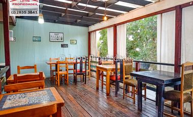 Leon Propiedades vende gran casa en Curacavi.