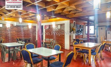 Leon Propiedades vende gran casa en Curacavi.