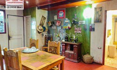 Leon Propiedades vende gran casa en Curacavi.