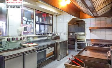 Leon Propiedades vende gran casa en Curacavi.