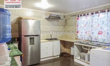 Leon Propiedades vende gran casa en Curacavi.