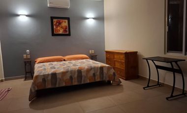 ¡Hermosa Casa en Renta! ¡Lujosa, Comoda, Lo Mejor Para Ti!