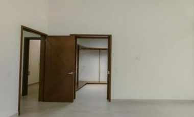 VENTA DE HERMOSA CASA EN FLUVIAL VALLARTA, JAL.