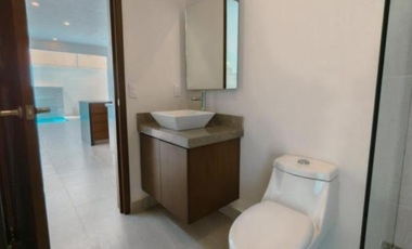 VENTA DE HERMOSA CASA EN FLUVIAL VALLARTA, JAL.
