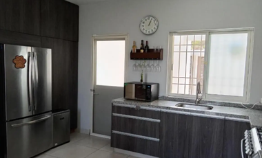 VENTA DE HERMOSA CASA EN FLUVIAL VALLARTA, JAL