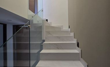 CASA EN VENTA  EN  COTO GALARZA DE  CAPITAL NORTE A ESTRENAR.