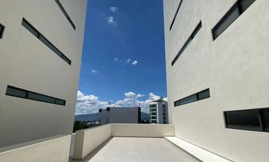SE RENTA DEPARTAMENTO AMUEBLADO NUEVO CERCA DE AV. JUAN PABLO II.