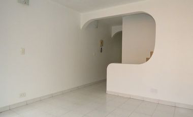 ARRRIENDO CASA EN PORTALES DEL NORTE