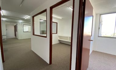 OFICINA EN VENTA EXCELENTE UBICACIÓN AV. DIVISIÓN DEL NORTE