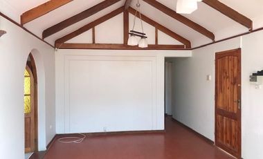 AMPLIA CASA VILLA MAGISTERIO-CENTRO