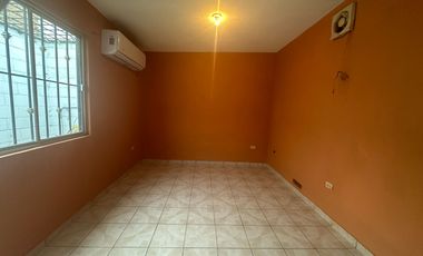 Casa de un piso Hacienda Los Mangos