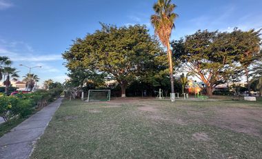 Casa de un piso Hacienda Los Mangos