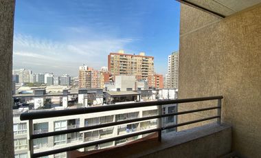 Departamento a pasos del Metro Universidad de Chile