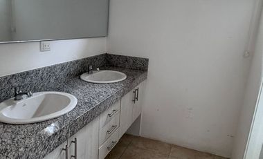 Casa de venta en urbanización Casa Laguna, etapa Brisana de 3 habitaciones o dormitorios Guayaquil Ecuador