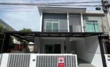 บ้าน ปทุมธานี ธัญบุรี รังสิตนครนายก31 หมู่บ้านพฤกษา 119 24.7 ตรว 3 ห้องนอน 2 ห้องน้ำ 1 ห้องครัว 1 ห้องรับแขก 1 ที่จอดรถในบ้าน แถมเฟอร์นิเจอร์มากมาย