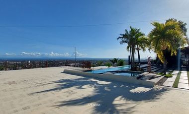 Spacious House and Lot for RENT with Swimming pool in Talisay City