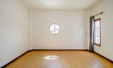 2-storey house, 3 bedrooms, 3 bathrooms, near Hang Dong Hospital no flooding in the Hang Dong area