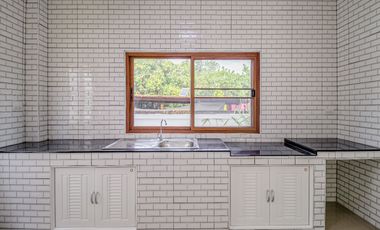 2-storey house, 3 bedrooms, 3 bathrooms, near Hang Dong Hospital no flooding in the Hang Dong area