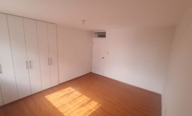 AMPLIO FLAT CON INGRESO INDEPENDIENTE COMO CASA EN JLBYR. GRIFO MONTERREY