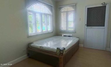 NICE HOUSE FOR RENT IN CHATEAUX DE PARIS SOUTH FORBES