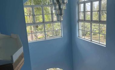 NICE HOUSE FOR RENT IN CHATEAUX DE PARIS SOUTH FORBES