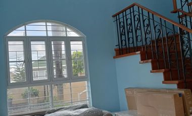 NICE HOUSE FOR RENT IN CHATEAUX DE PARIS SOUTH FORBES