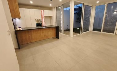 Casa en venta en las Grullas Residencial, San Agustín, Tlajomulco.