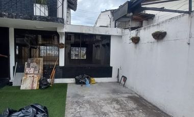 AMPLIA CASA A LA VENTA SECTOR EL BATAN ALTO, PARQUE METROPOLITANO.
