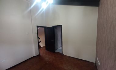 AMPLIA CASA A LA VENTA SECTOR EL BATAN ALTO, PARQUE METROPOLITANO.