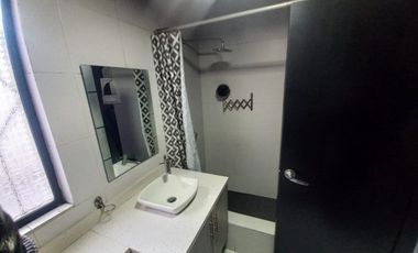 AMPLIA CASA A LA VENTA SECTOR EL BATAN ALTO, PARQUE METROPOLITANO.