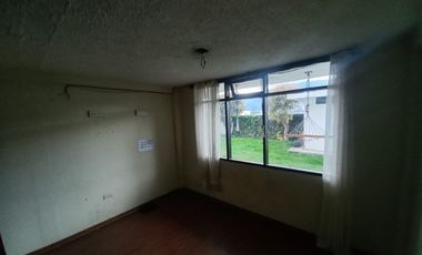 AMPLIA CASA A LA VENTA SECTOR EL BATAN ALTO, PARQUE METROPOLITANO.