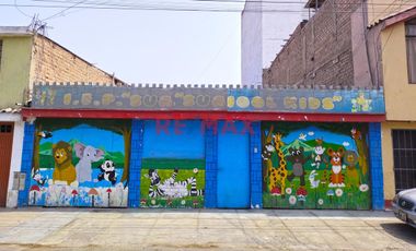 Oportunidad De Inversión: Se Vende Casa Como Terreno, 200 M2 En Zona A SJM