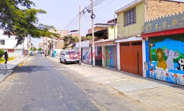 Oportunidad De Inversión: Se Vende Casa Como Terreno, 200 M2 En Zona A SJM