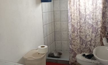 Casa con amplio patio en zona central de Traiguen