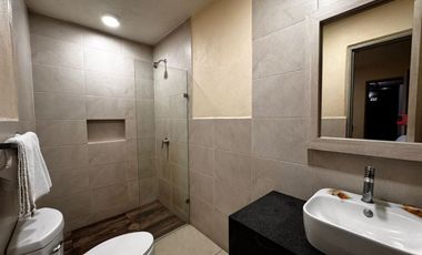 Venta de Terreno con construcción o  para demoler, Col. Blanco y Cuéllar, Guadalajara