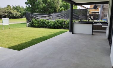 VENTA DE CASA NUEVA CON RECÁMARA EN PLANTA BAJA EN PARAÍSO COUNTRY CLUB