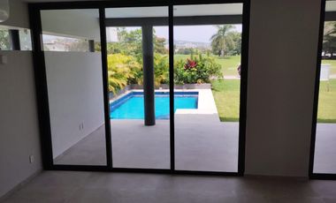 VENTA DE CASA NUEVA CON RECÁMARA EN PLANTA BAJA EN PARAÍSO COUNTRY CLUB