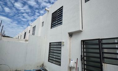 Hermosa casa en renta en Altavela.