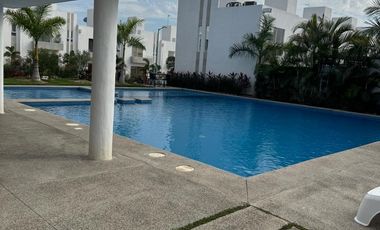Hermosa casa en renta en Altavela.