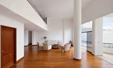 VENDO HERMOSO DUPLEX EN CHACARILLA DEL ESTANQUE