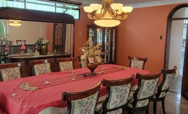 En venta casa esquinera en Las Riberas, Km. 1,5 via a Samborondon