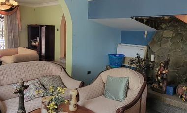 En venta casa esquinera en Las Riberas, Km. 1,5 via a Samborondon