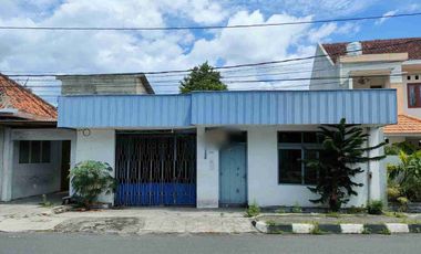 Tanah Strategis Bonus Bangunan Pinggir Jalan Raya Suryopranoto Pakualaman Jogja