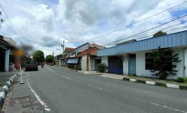 Tanah Strategis Bonus Bangunan Pinggir Jalan Raya Suryopranoto Pakualaman Jogja