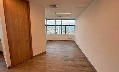 47404 Oficina en Venta Milla de Oro