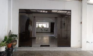VENTA DE CASA COMO TERRENO EN CHOSICA