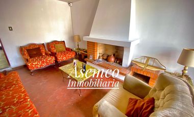 ¡Ocasión! Surco, en Venta Casa Frente a Parque con Jardín y Terraza - 200 m²-  3 Pisos